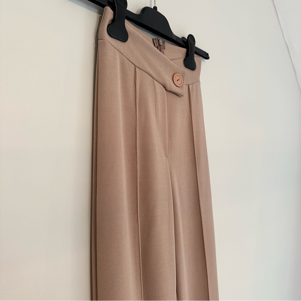 NWOT Fashion Nova Call It Even taupe beige Wide Leg Dress Pants, Size XS - Picture 4 of 16